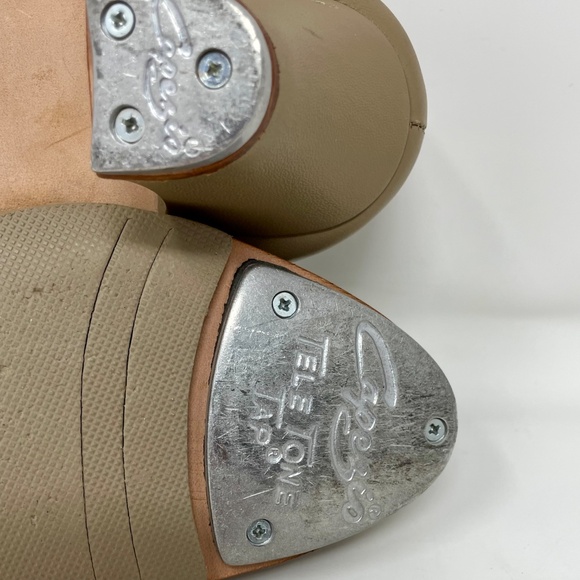 Capezio Beige Leather Mary Jane Tap Shoes - Picture 12 of 16